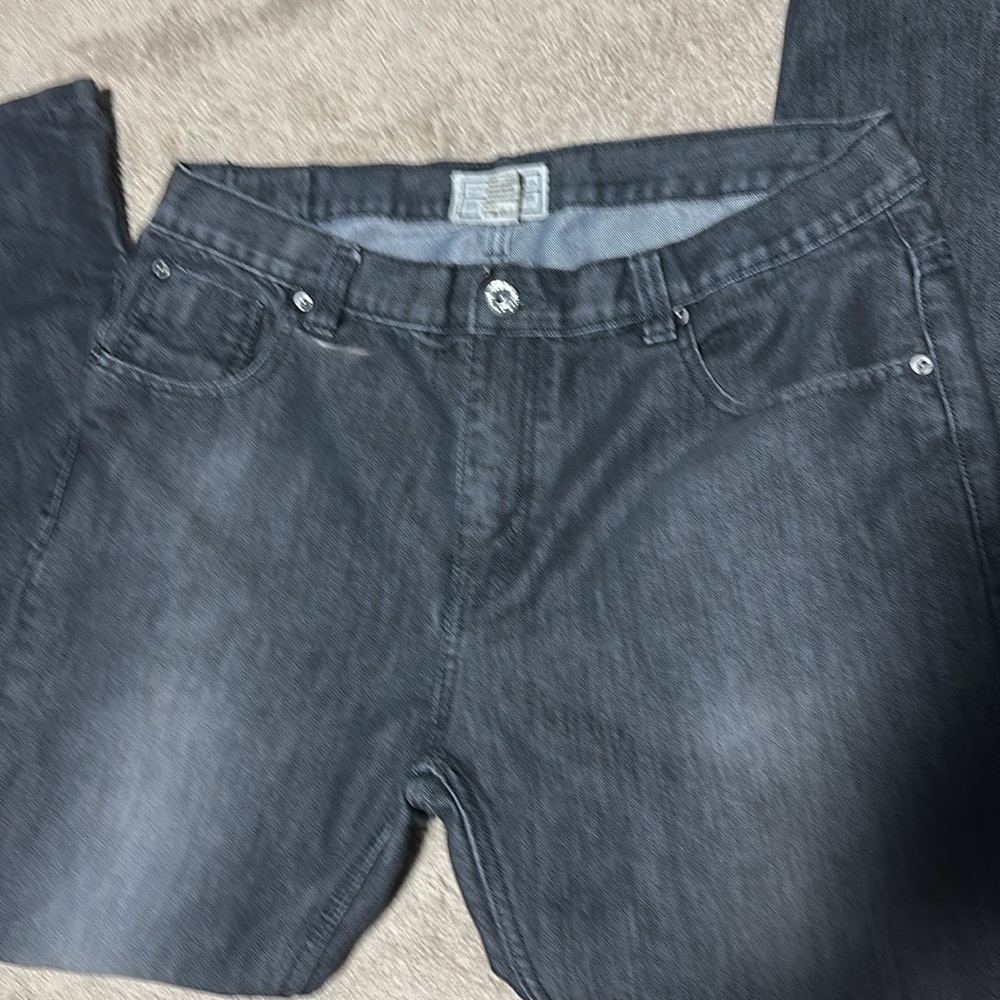 Men’s Charcoal Relaxed Jeans